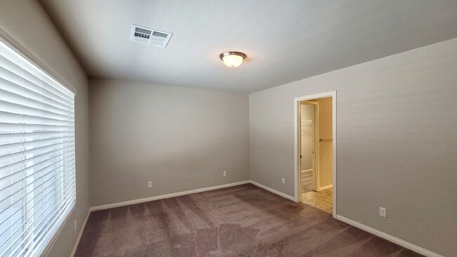 Building Photo - 7275 Shannon Ridge Ct