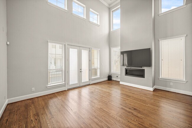 Building Photo - 1227 Creekside Acres Ct