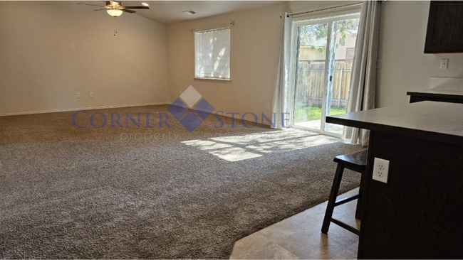 Building Photo - Fantastic Home with RV Parking!