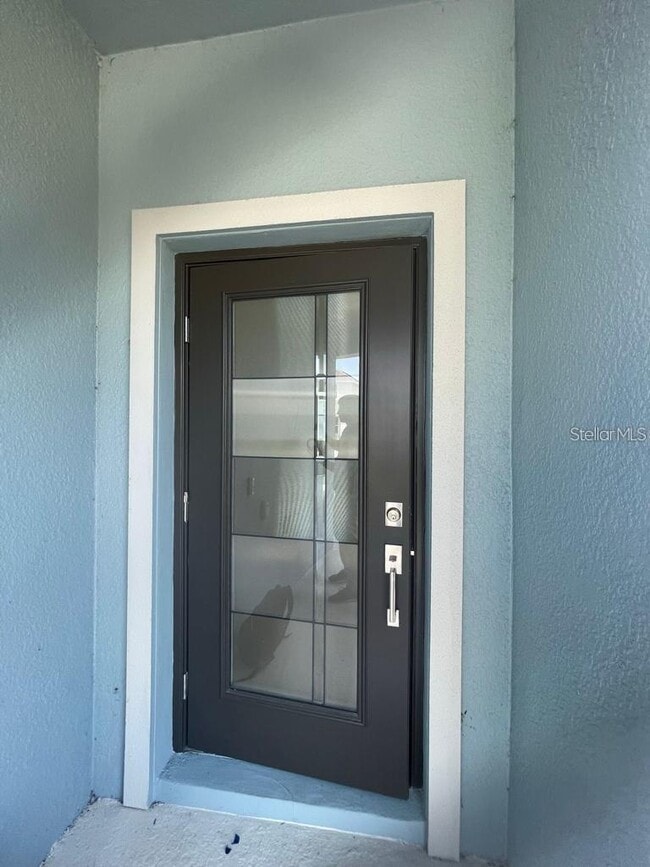 Building Photo - 11233 Listening Dr