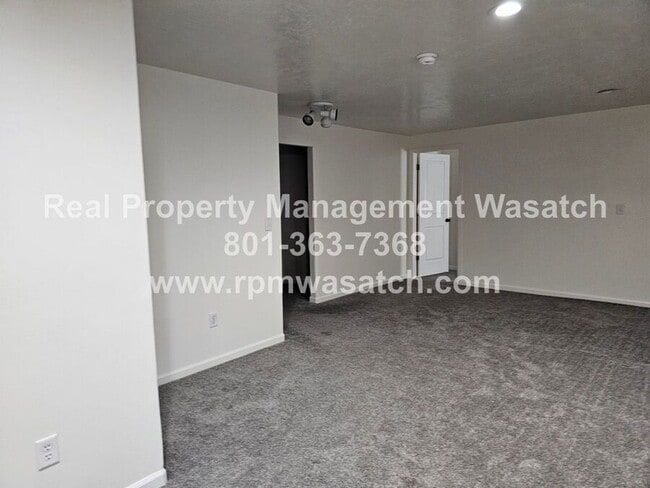 Building Photo - 4120 Juniper Hills Dr