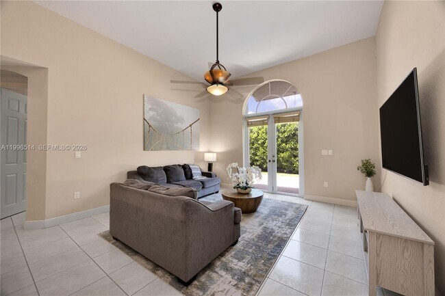 Building Photo - 16000 SW 91st Ct