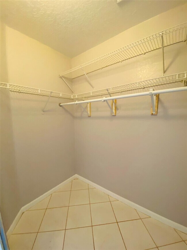 Building Photo - 3595 Sahara Springs Blvd