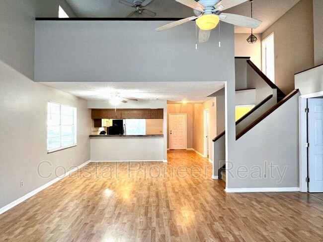 Building Photo - 6120 Silkdale Ct