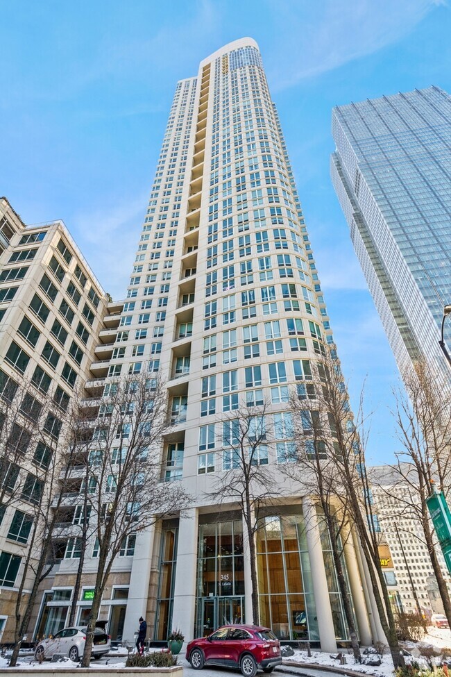 Building Photo - 345 N LaSalle St