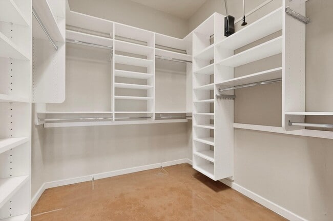 Building Photo - 2201 Rozinante Ct NW