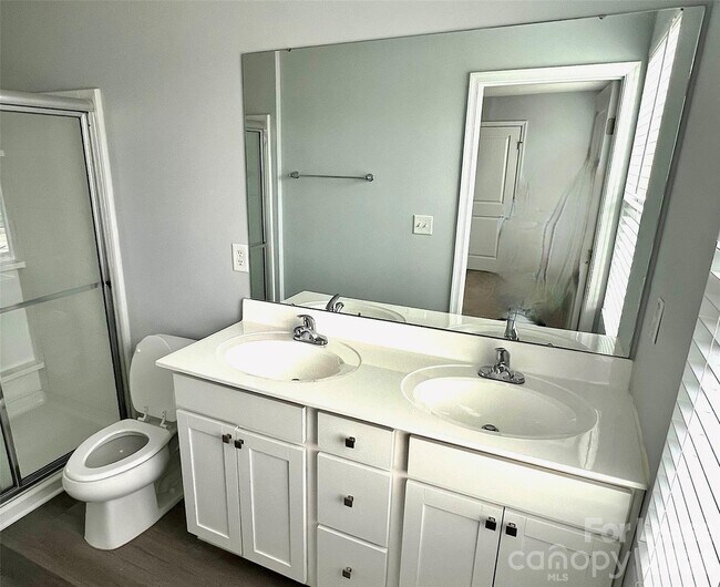 Building Photo - 1008 Skipjack Ln