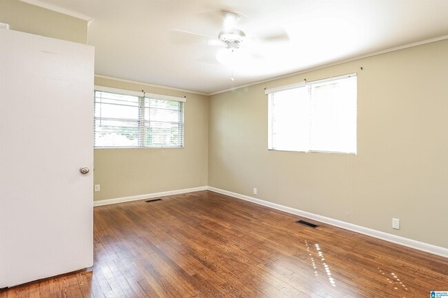 Building Photo - 3130 Ashwood Rd