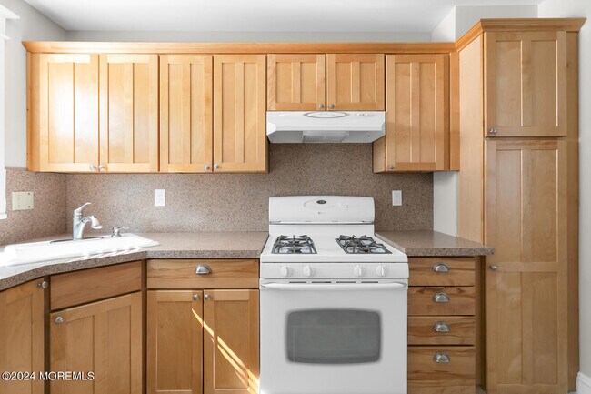 Building Photo - 164 Fair Haven Rd