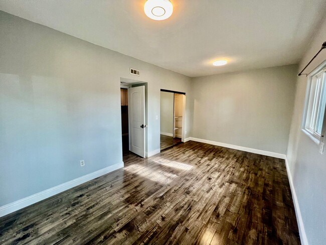 Building Photo - Single Family Home in Pacific Grove Neighb...
