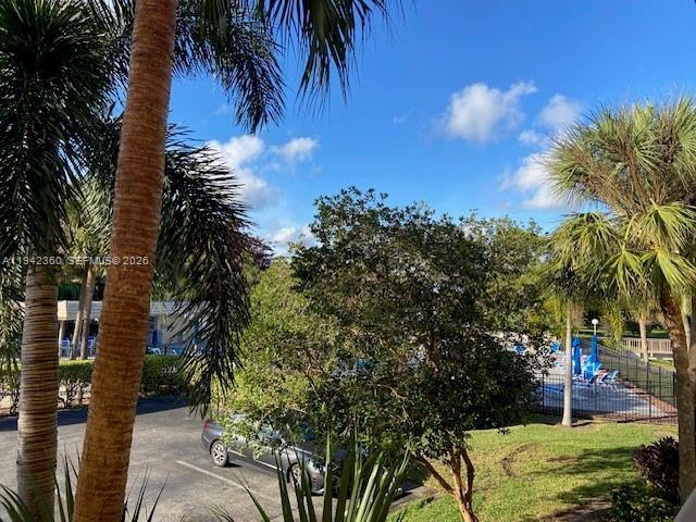 Building Photo - 1902 Bermuda Cir