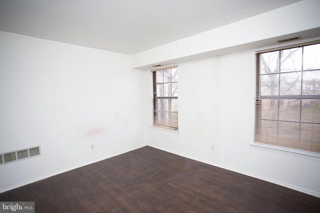 Building Photo - 40B Sumac Ct