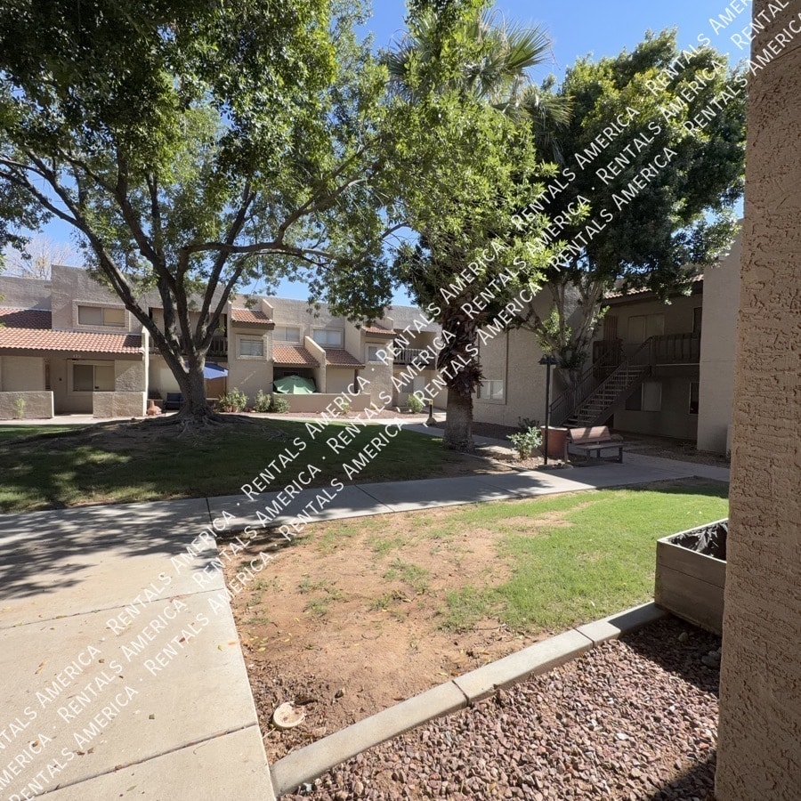 Building Photo - 520 N Stapley Dr