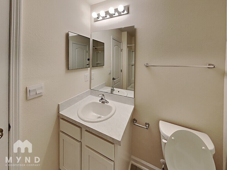 Building Photo - 7717 Legacy Trl