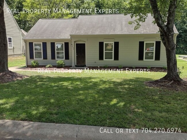Primary Photo - 3220 Braewick Pl