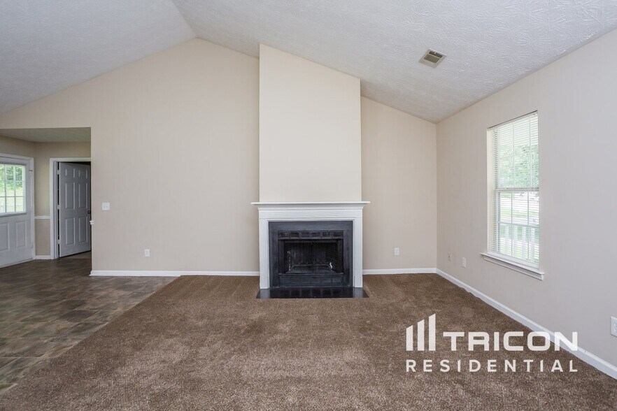 Building Photo - 9190 Rhett Ln SW
