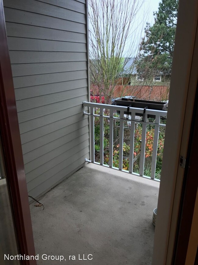 Building Photo - 3 br, 3.5 bath House - 4438 44th Ave SW #A