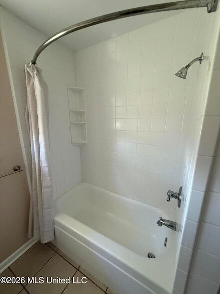 Building Photo - 405 McGuire Cir