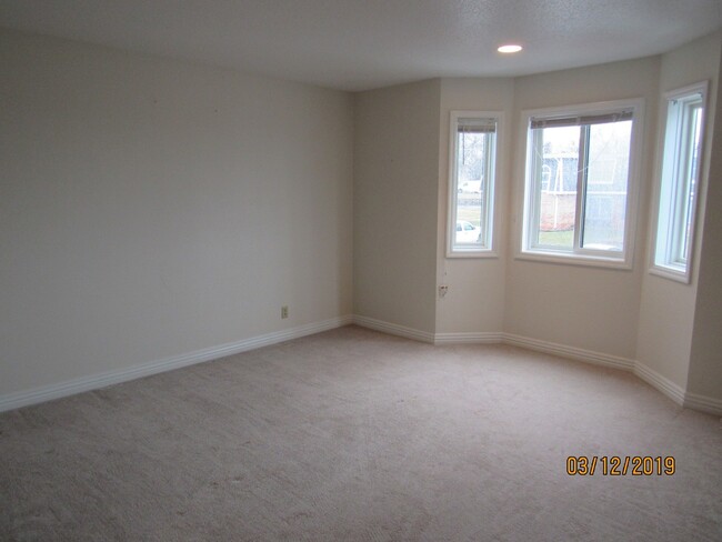 Building Photo - 2 bedroom condo in Osage Beach