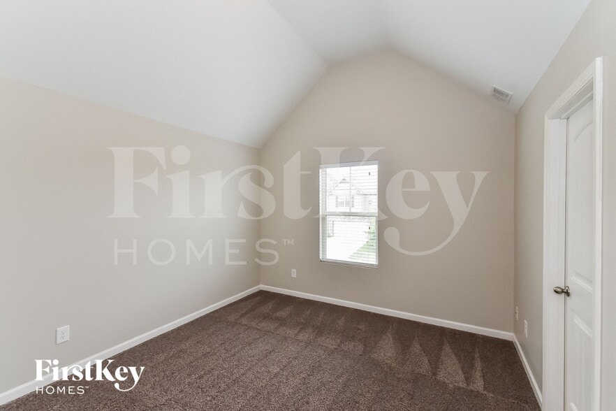 Building Photo - 584 Dasheill Ln
