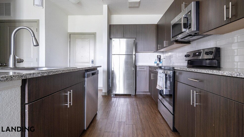 Building Photo - 10051 Perimeter Station Dr