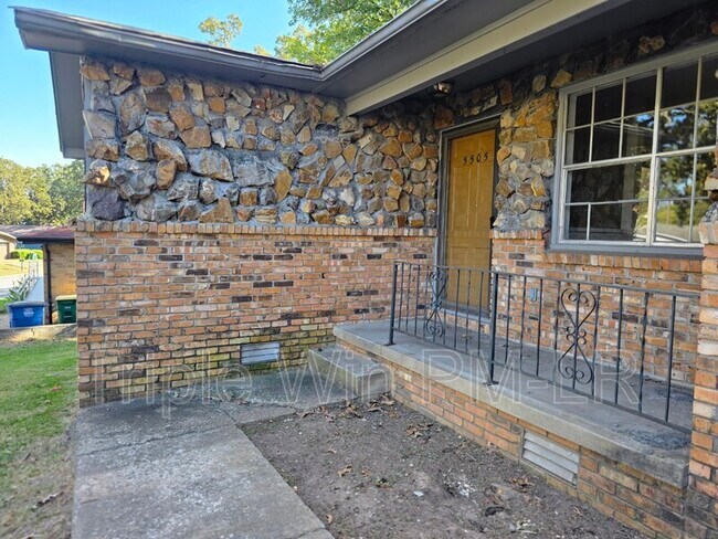 Building Photo - 5505 Crescent Dr