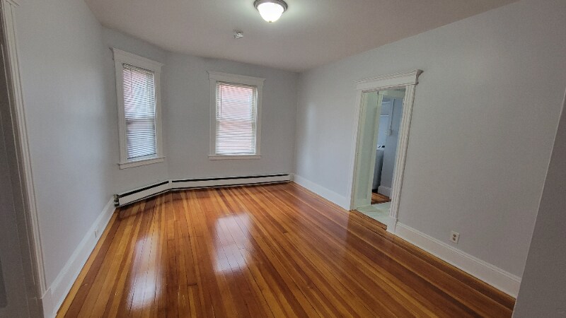 Building Photo - 119 Sisson Ave