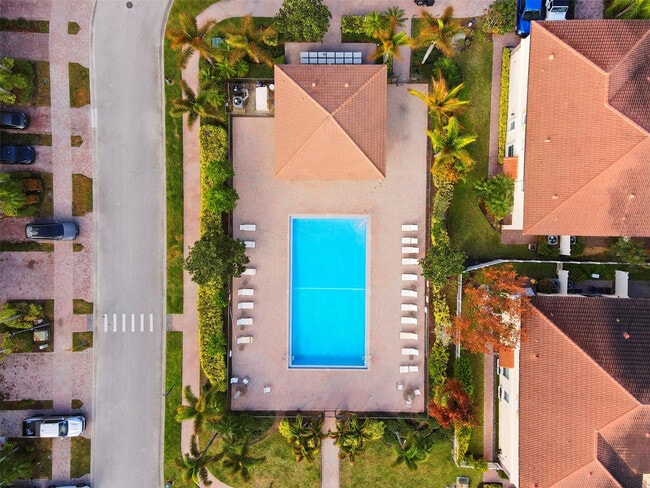 Building Photo - 9467 SW Merlin Ct