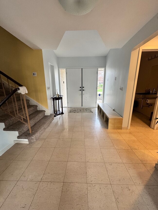 Building Photo - 3848 McDivitt Dr