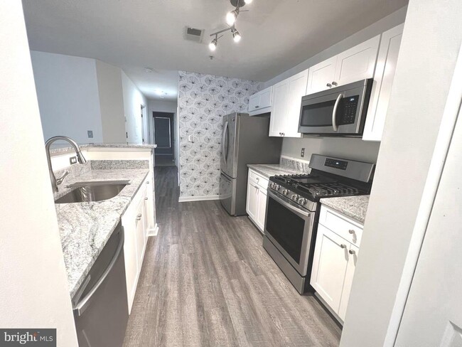 Building Photo - 2402 Autumn Harvest Ct
