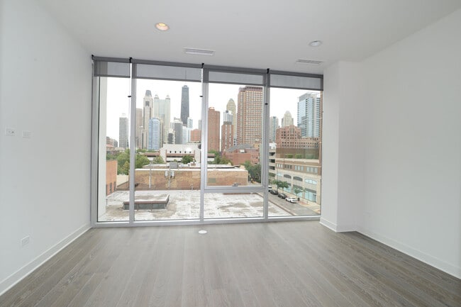 Floorplan - 858 N Franklin