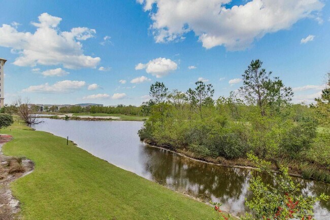 Building Photo - 612 Lost Key Dr