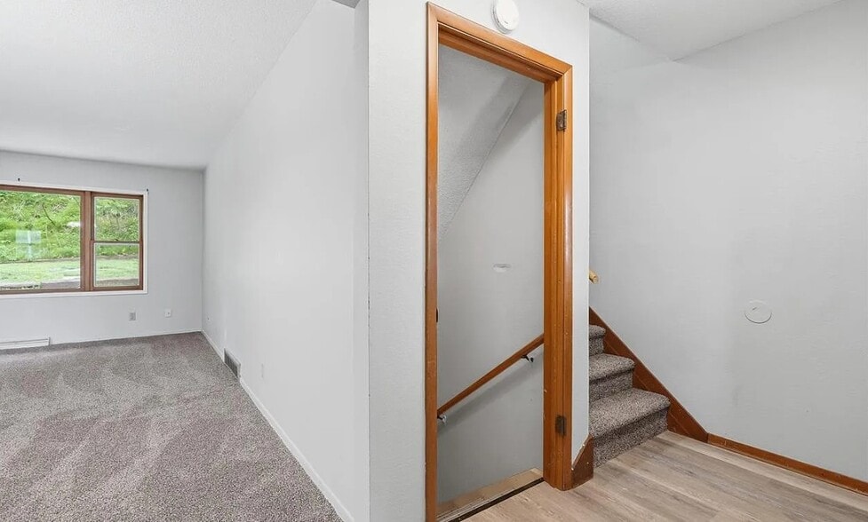 Front Door Entrance - 1672 10th St NW
