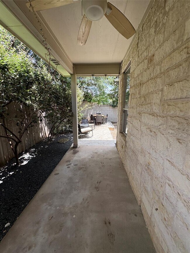 Building Photo - 2133 Westfalian Trail