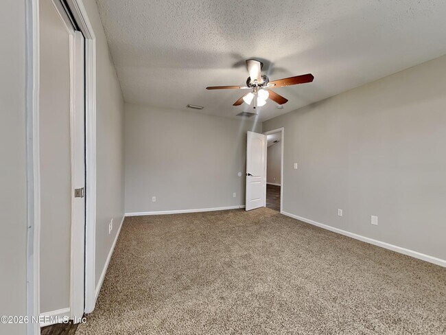 Building Photo - 6463 Silk Leaf Ln