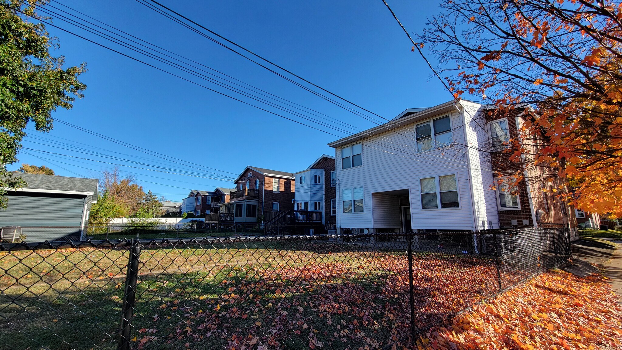 Building Photo - 5539 Holly Hills Ave