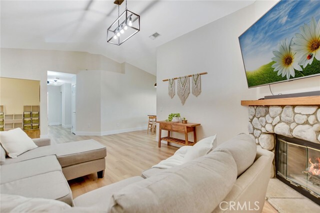 Building Photo - 3501 N Tamarind Ave