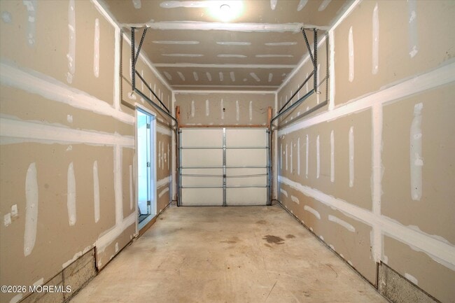 Building Photo - 6 Esplanade Way