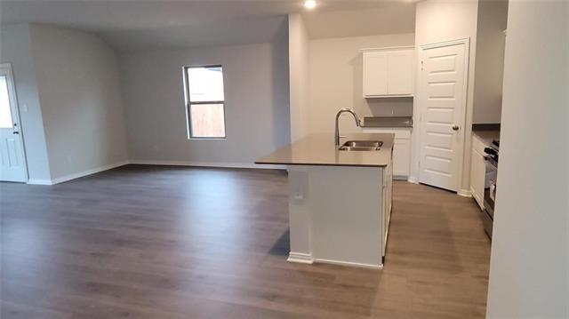 Building Photo - 552 Hickory Rdg Dr