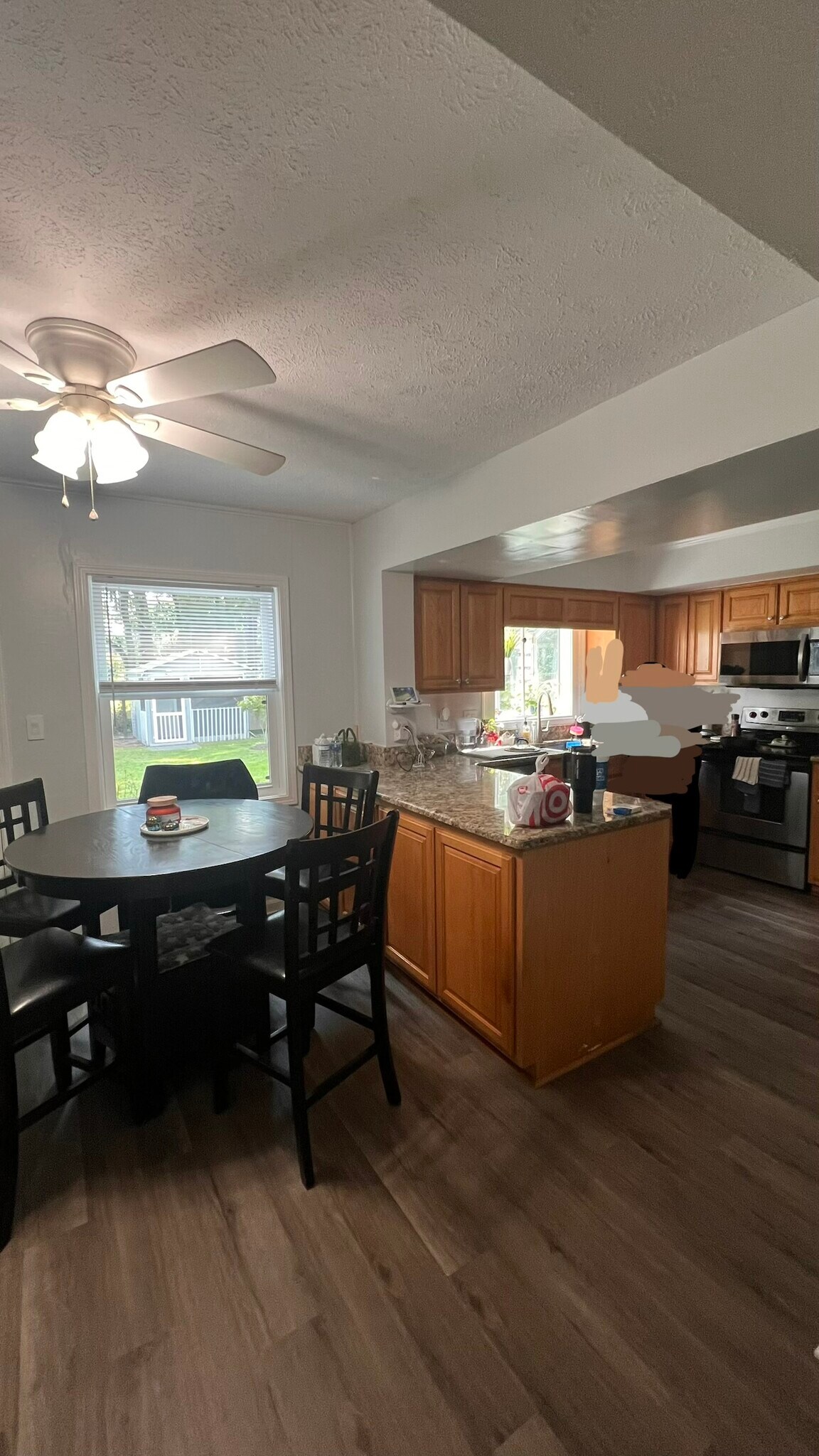 Eat-in kitchen too - 118 Wofford Rd