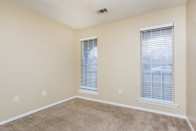 Building Photo - 6265 Jamestown Dr