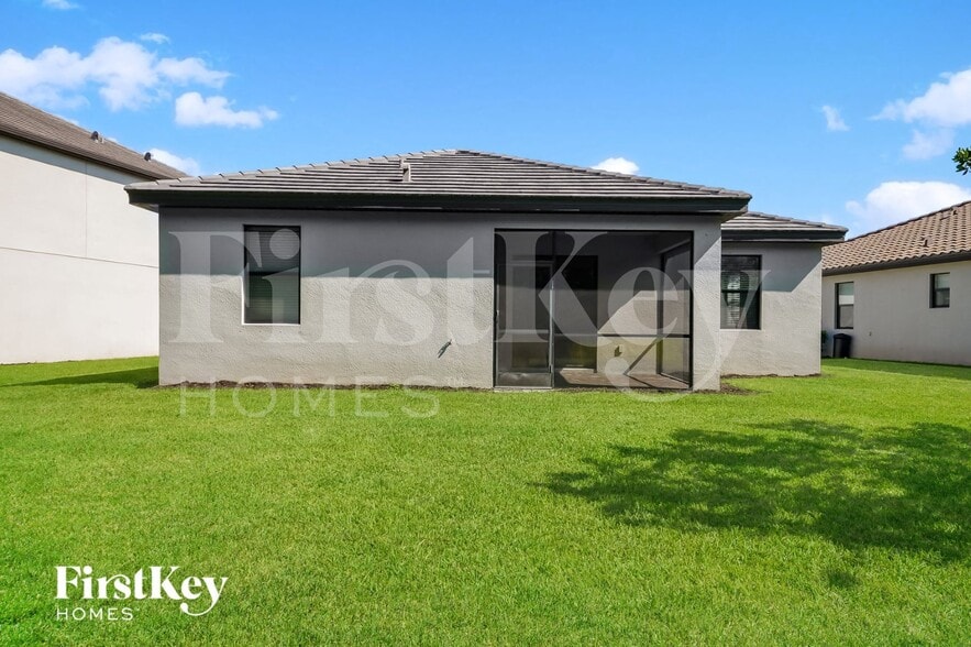 Building Photo - 11327 Sweetgrass Dr