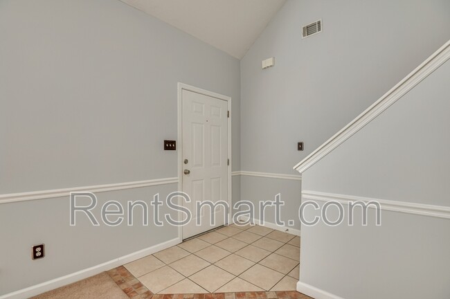 Building Photo - 324 Hornhead Dr