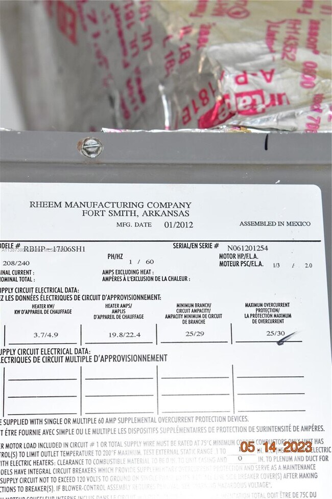 Building Photo - 8590 Sunrise Lakes Blvd