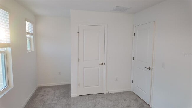 Building Photo - 3240 Skyline Lp