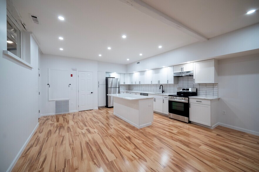 Living, dining, kitchen - 10 Wampanoag Trl