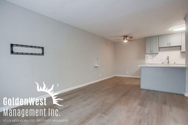 Building Photo - Upgraded 1Bdm 1Ba Condo in Beautiful Del Mar