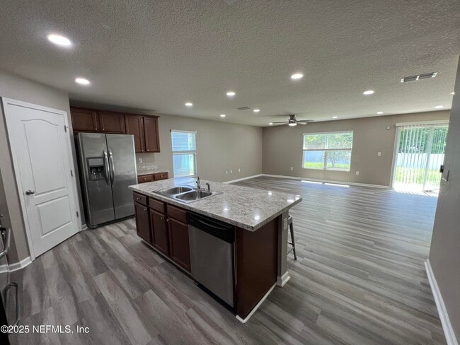 Building Photo - 12324 Crossfield Dr