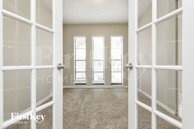 Building Photo - 15807 Cottontail Place