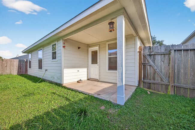 Building Photo - 19538 Billineys Park Dr